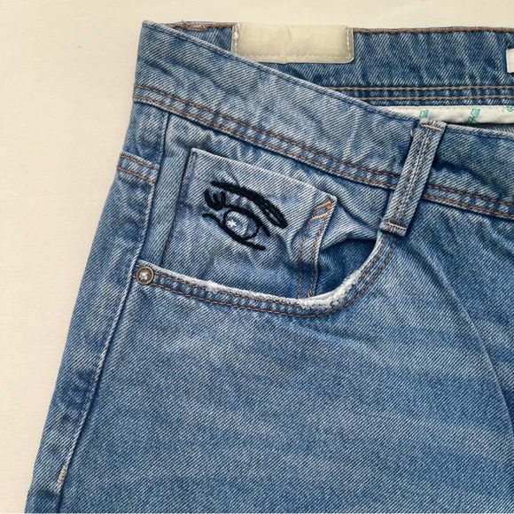 ZARA Light Wash Novelty Embroidered ‘MILANO’ Cropped Jeans Size 8 - Picture 4 of 13